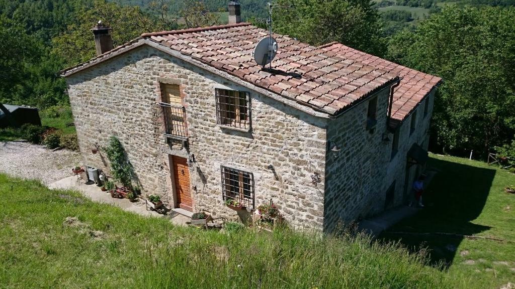 Grannoce Bed And Breakfast Gubbio Luaran gambar